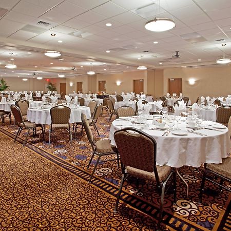 Holiday Inn Purdue - Fort Wayne By Ihg מראה חיצוני תמונה