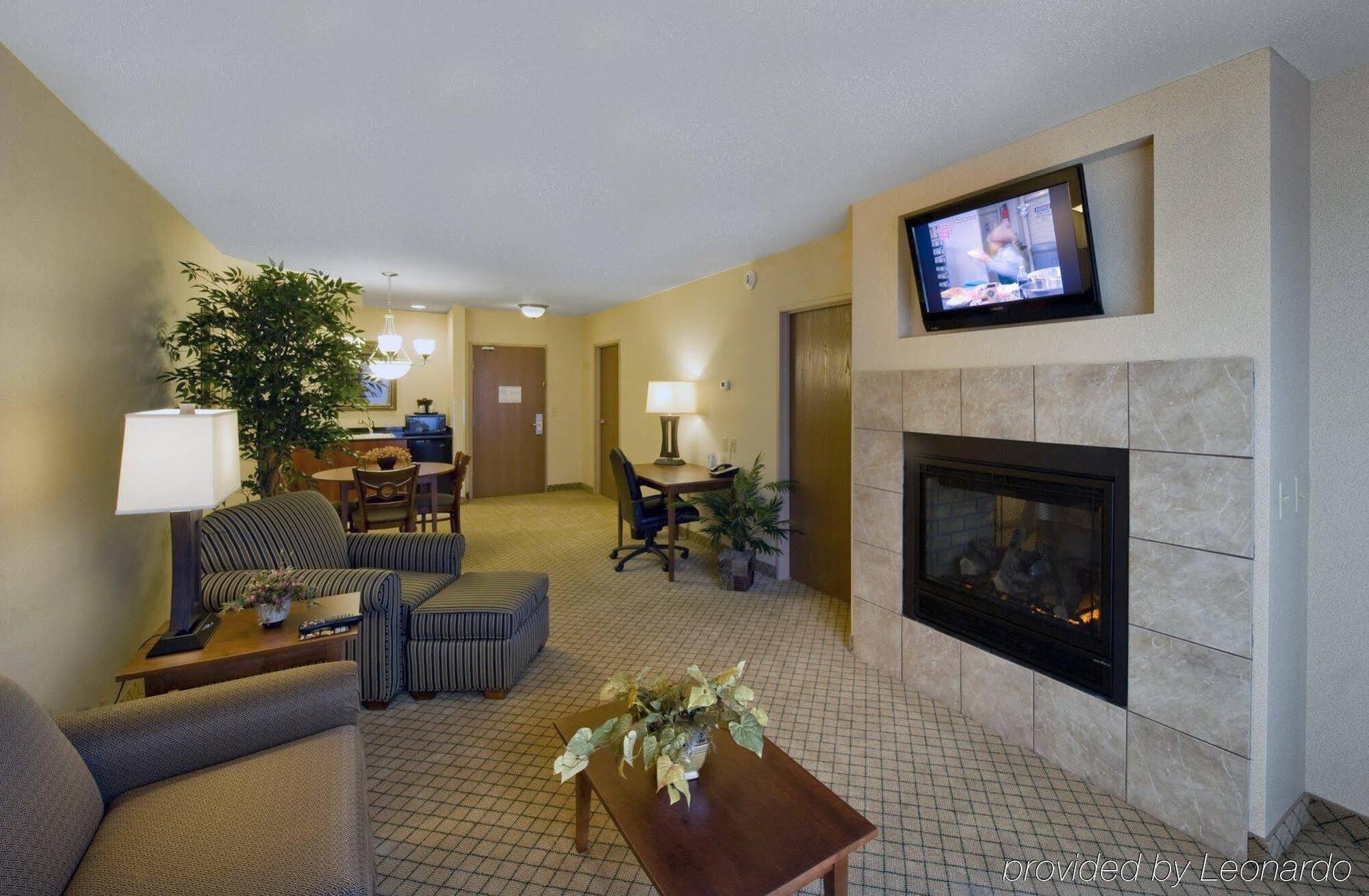 Holiday Inn Purdue - Fort Wayne By Ihg מראה חיצוני תמונה